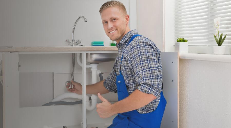 Expert burst pipe repair services in El Dorado, KS